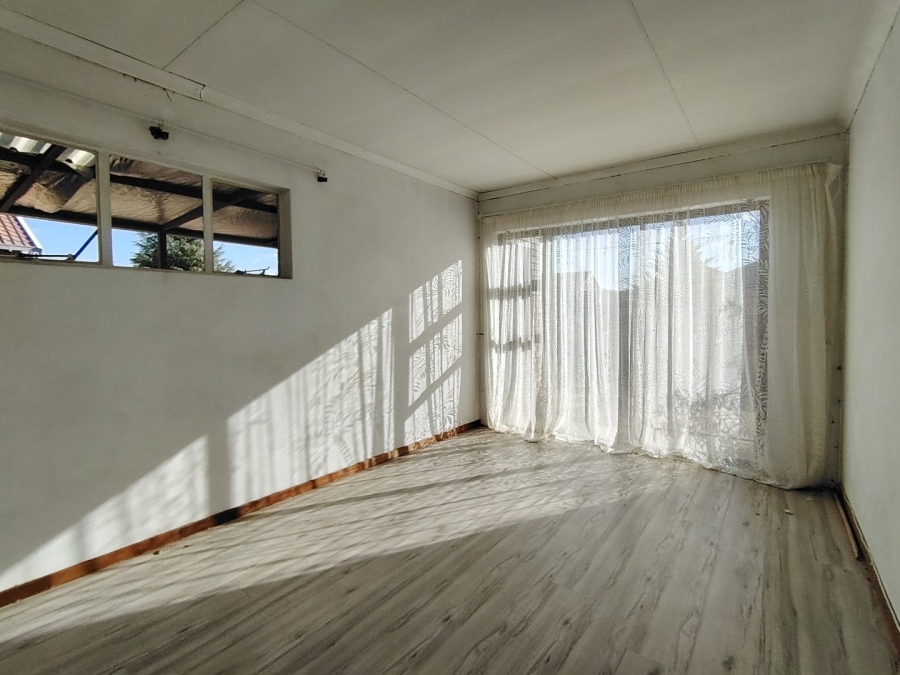 4 Bedroom Property for Sale in Mandela View Free State